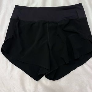 Athleta RUN WITH IT 3.5” SHORTS